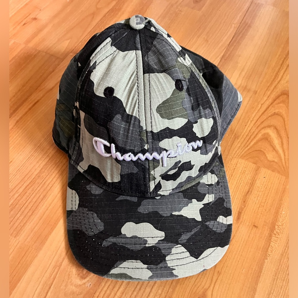 Champion Logo Green Camouflage adjustable cap